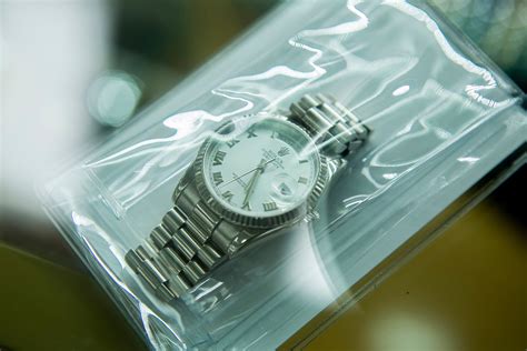 buying a rolex from a pawn shop